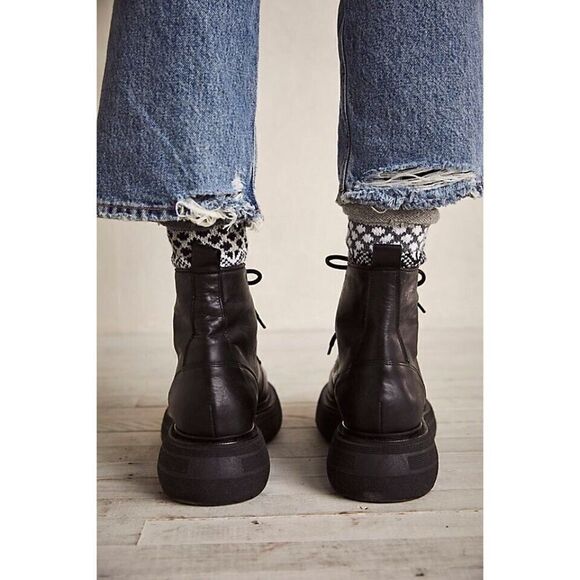 NEW FREE PEOPLE Sz 37 MARA LACE UP PLATFORM BOOTS BLACK - Picture 3 of 3